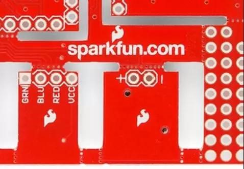 阻焊遮蓋了信號線