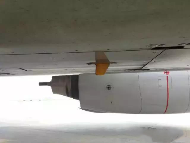 測(cè)距機(jī)（DME）系統(tǒng)提供飛機(jī)與地面站之間斜距（視線）距離的測(cè)量