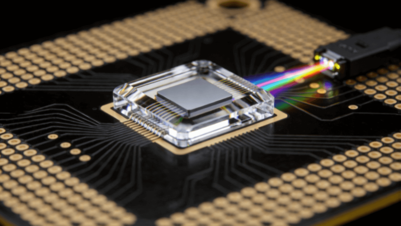 硅光子技術(shù)的光模塊PCB封裝細節(jié)，展光電混合集成結(jié)構(gòu)